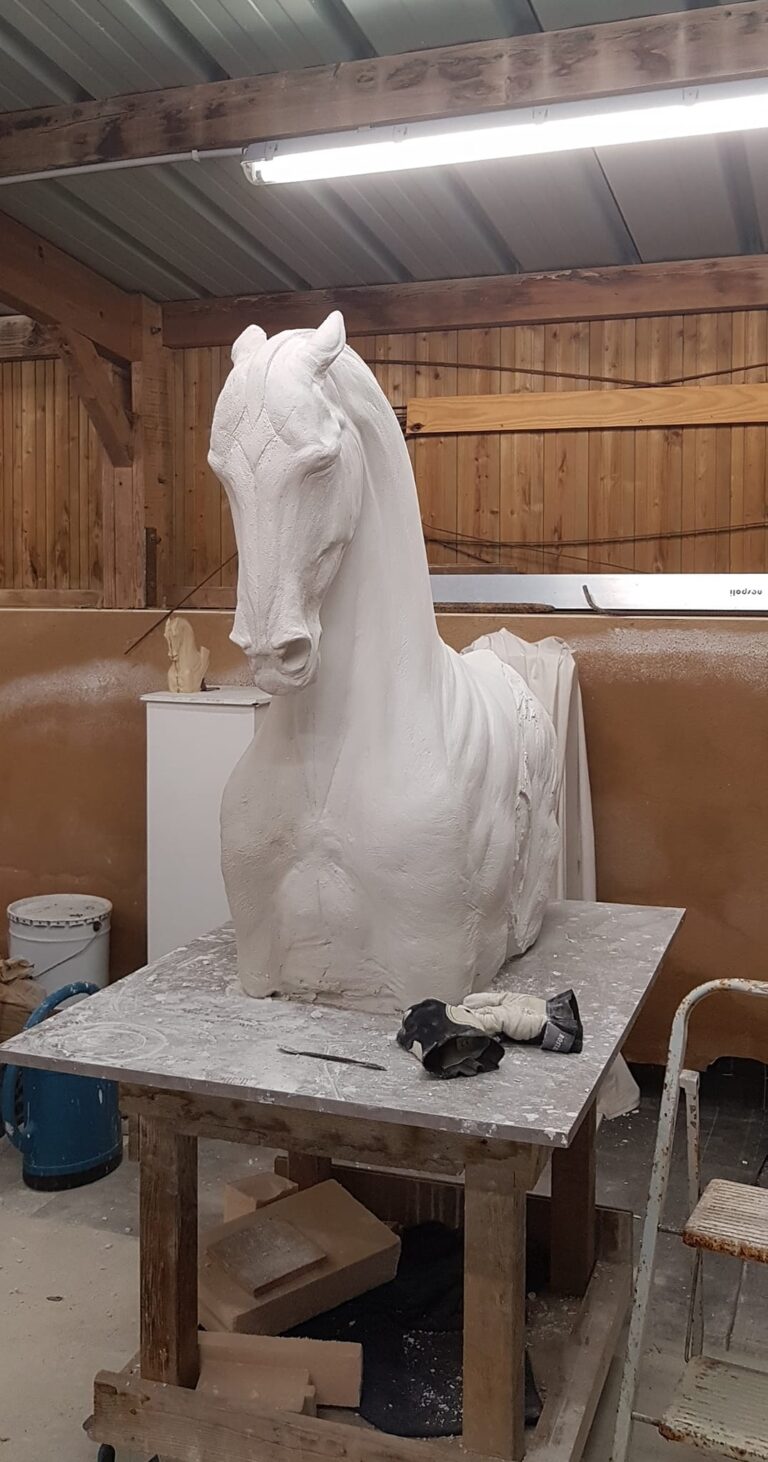 Buste en plâtre Equinoxe - Sculpture monumentale